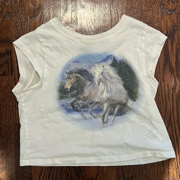 H&M tee - Picture 2 of 3